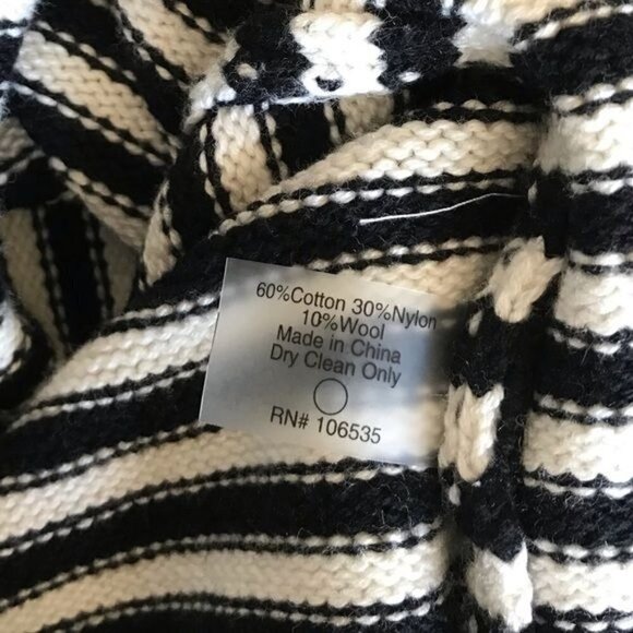 SundaysNYC 713 Oversized Stripe Sweater One Size - Picture 8 of 9